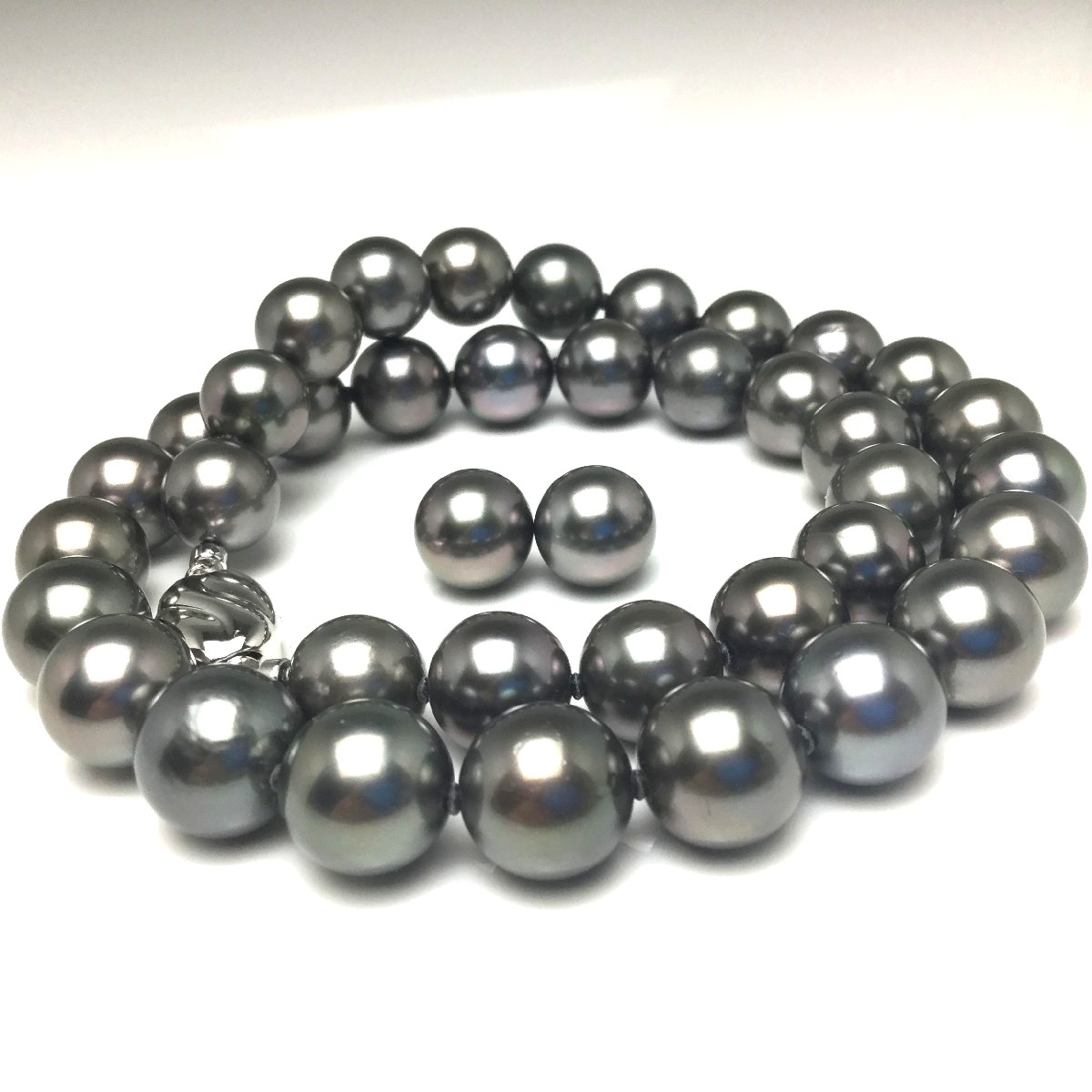 真珠 ネックレス パール オーロラ・ピーコック 黒蝶真珠 イヤリング or ピアス セット 10.0-11.3mm ピーコックグリーン シルバー クラスップ 73342 イソワパール