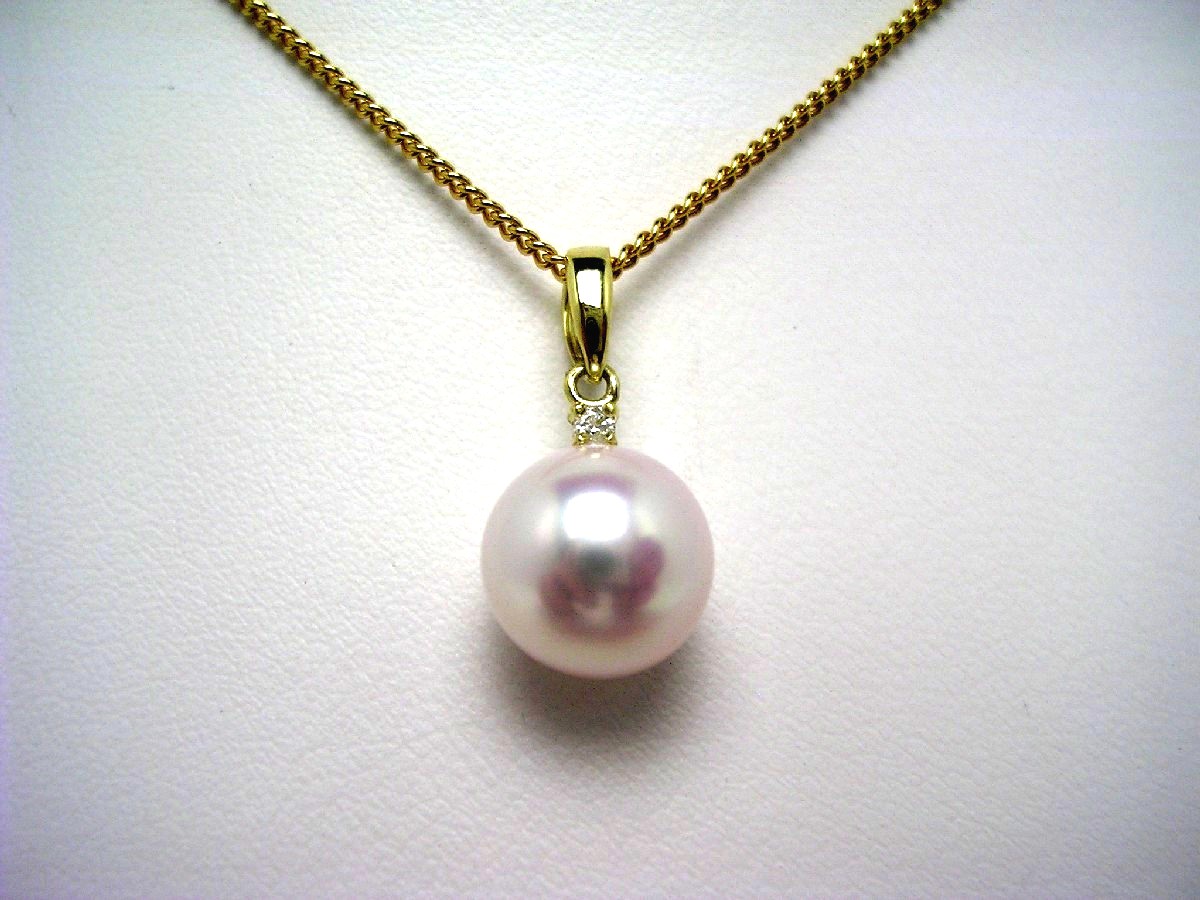 Isowa Rakuten Global Market Akoya Pearl Pendant 8 5 9 Mm White Akoya Pearl Pendant 8 5 9 Mm White Pink K18 Yellow Gold Diamond 0 02 Ct 57198 Isovaperl