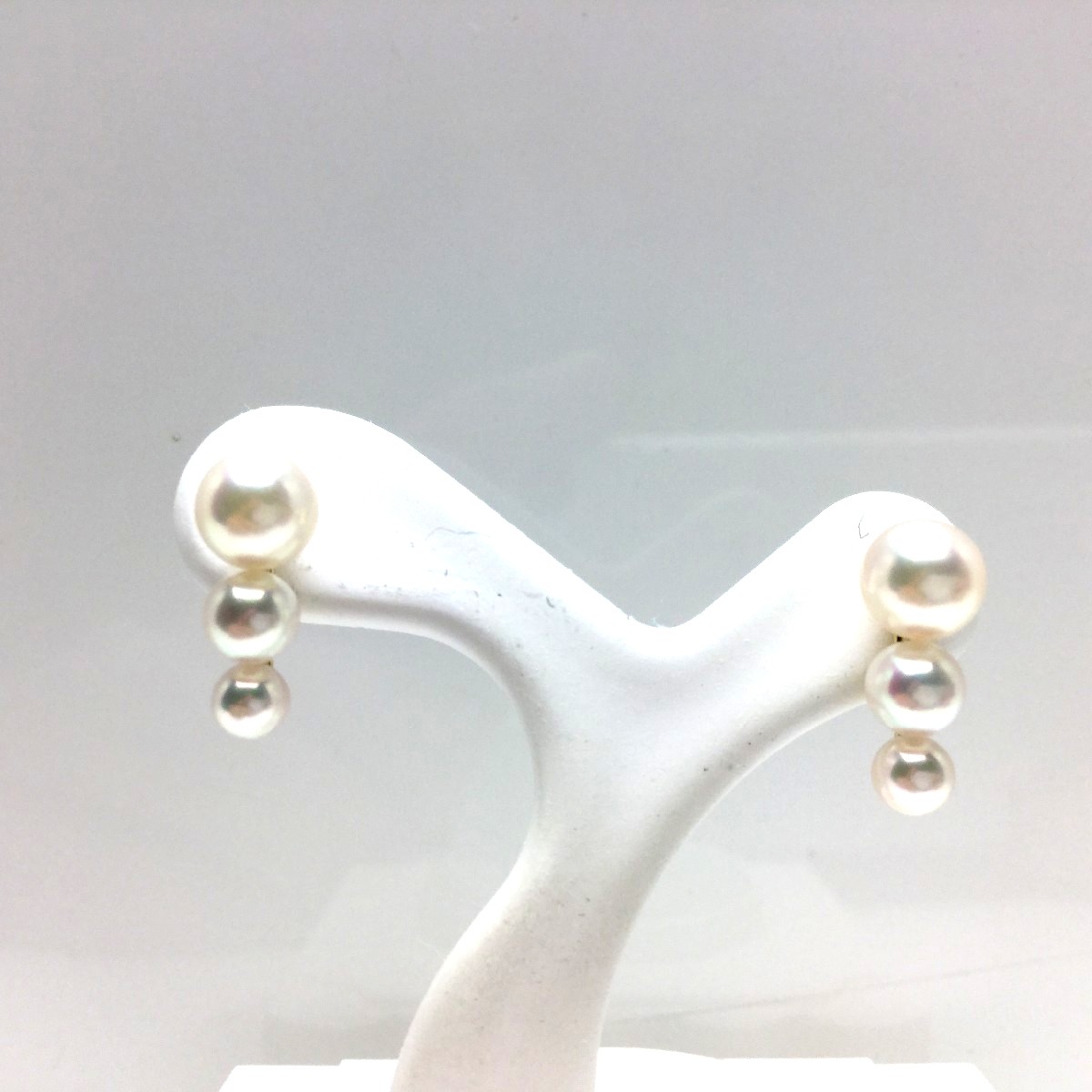 真珠 ピアス パール アコヤ真珠 スタッド 3 5mm 4 0mm 5 5mm 白いことばら色 K18 黄みゴールド イソワパール Pghintheround Com