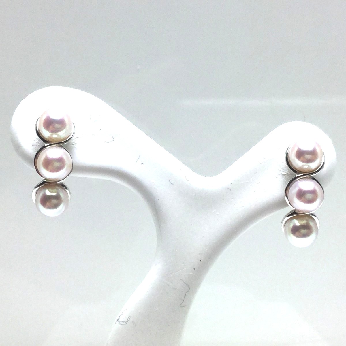 真珠 ピアス パール アコヤ真珠 スタッド 3.5-4.0mm ホワイトピンク K14 ホワイトゴールド 72594 イソワパール