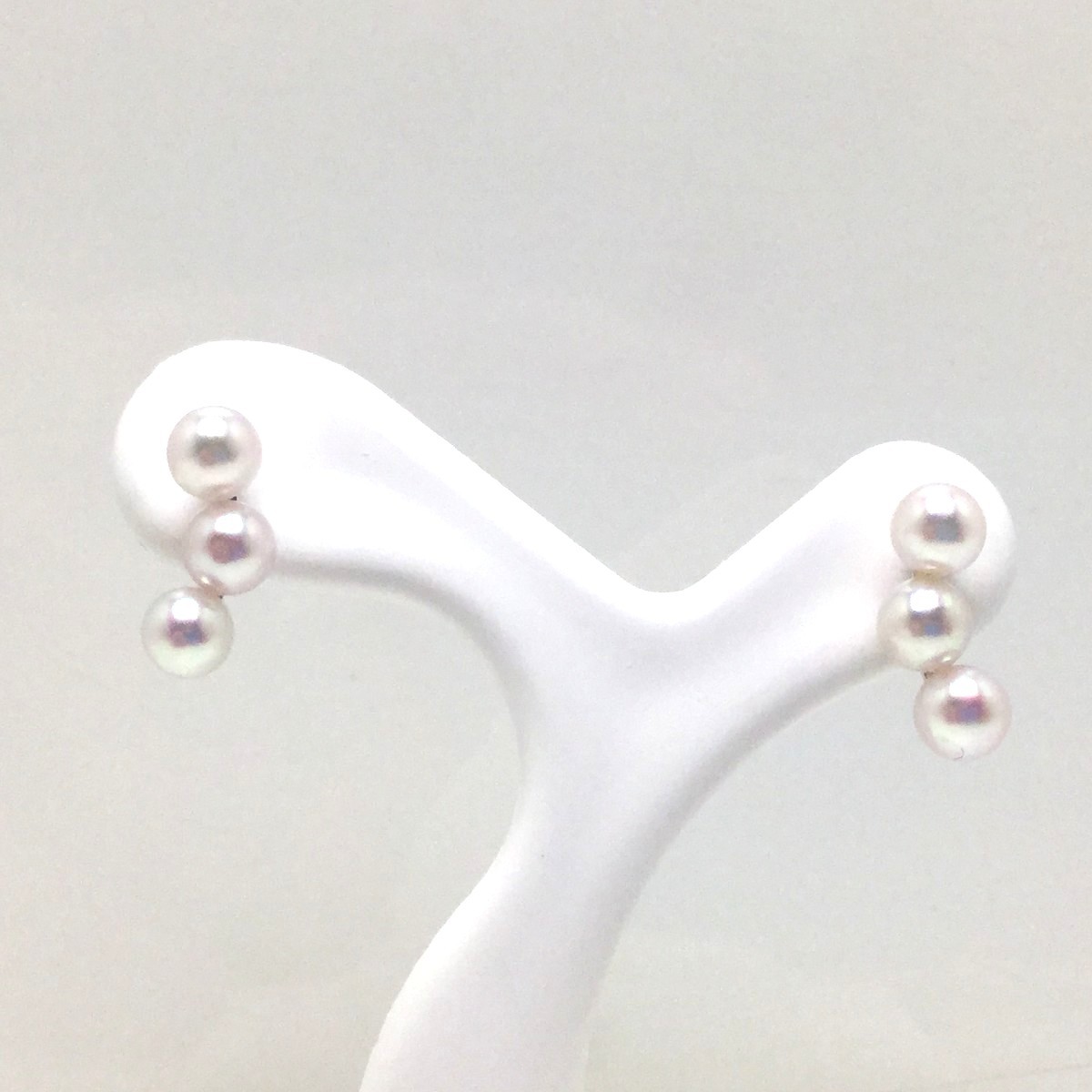 真珠 ピアス パール アコヤ真珠 スタッド 約4.0mm ホワイトピンク Pt900 79305 イソワパール