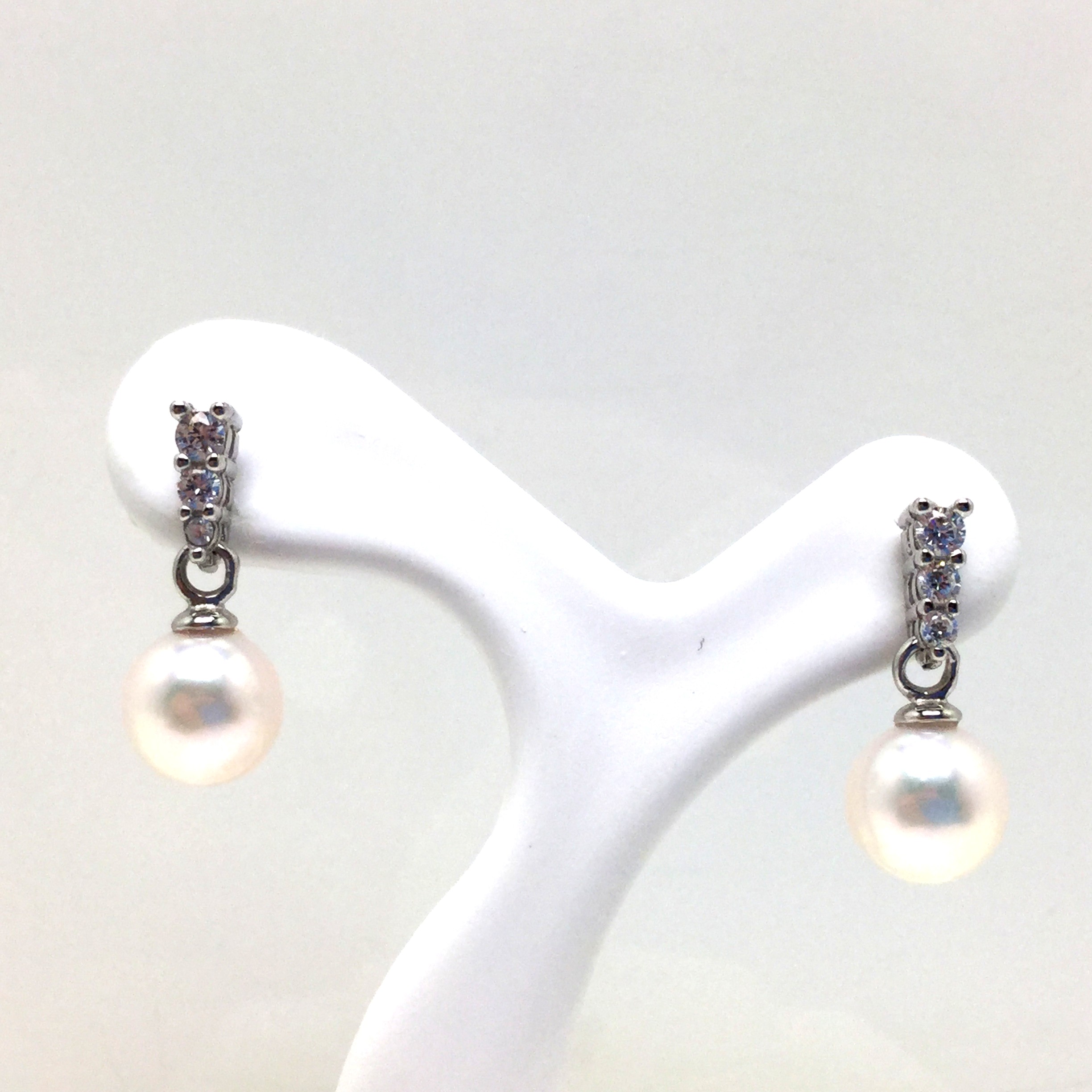真珠 ピアス パール アコヤ真珠 スタッド 6.5-7.0mm ホワイトピンク シルバー 79714 イソワパール｜伊勢志摩の真珠専門店　IsowaPearl