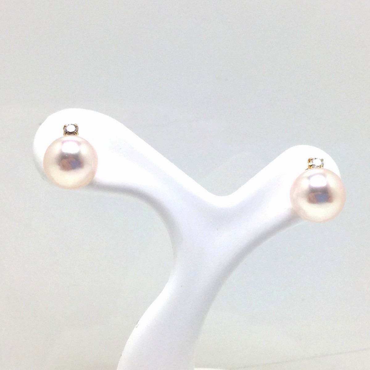真珠 ピアス パール アコヤ真珠 スタッド 6.65mm ホワイトピンク K18 イエローゴールド ダイヤモンド 0.04ct 80018 イソワパール|伊勢志摩の真珠専門店 IsowaPearl