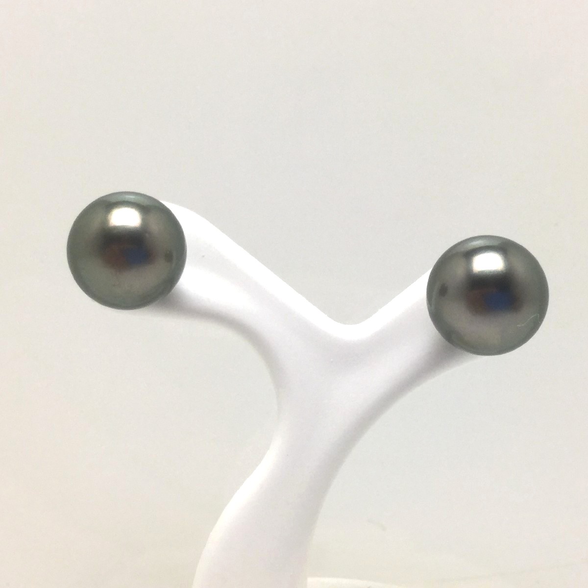 真珠 ピアス パール 黒蝶真珠 スタッド 9.7mm ディープグリーン Pt900 プラチナ 73670 イソワパール