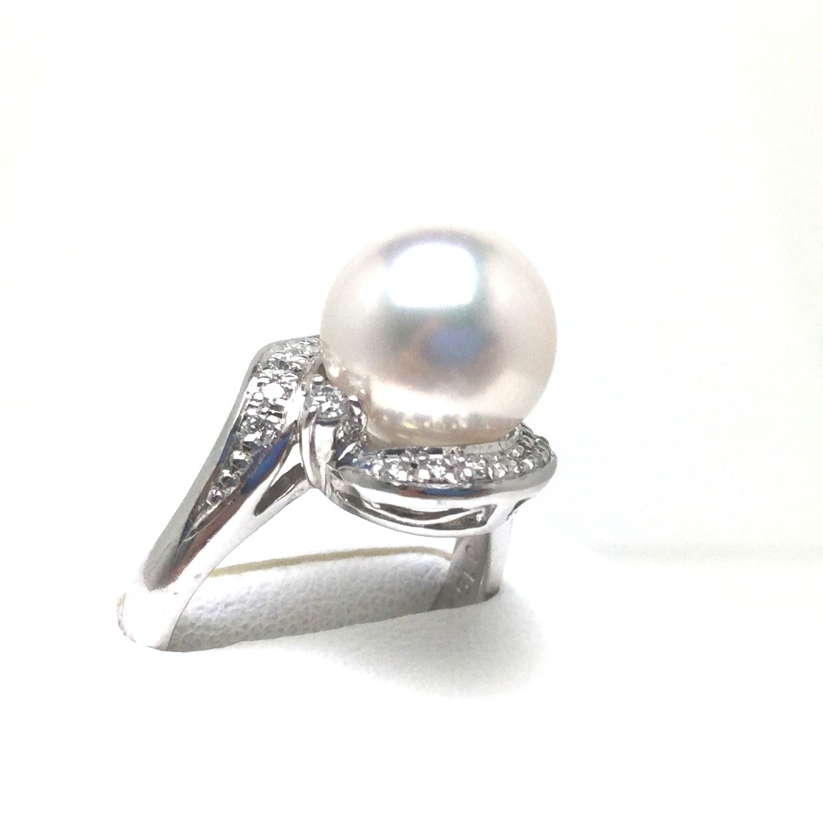 真珠 リング パール 花珠 アコヤ真珠 9.4mm ホワイトピンク Pt900 プラチナ ダイヤモンド 0.15ct 79796 イソワパール｜伊勢志摩の真珠専門店　IsowaPearl 115,500円