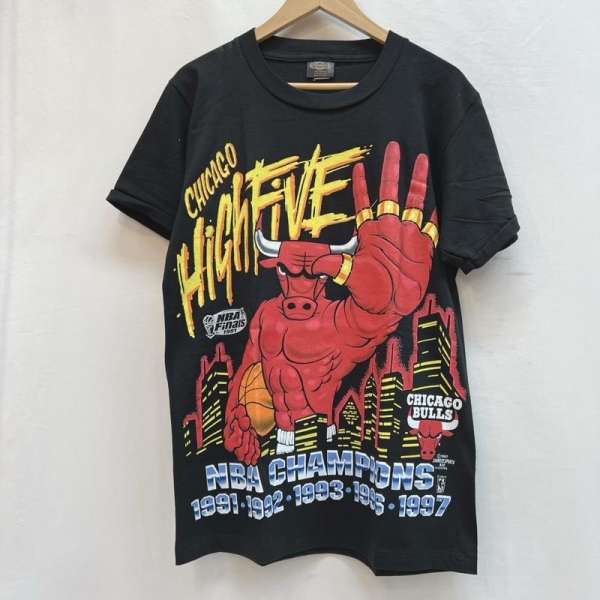 Chicago 1997年 ヴィンテージtシャツ 古着 90s USA製 NBA Chicago BULLS ブルズ チャンピオン リング
