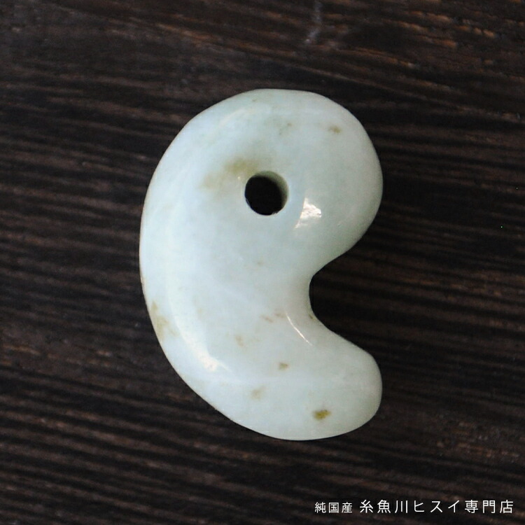 楽天市場】糸魚川翡翠勾玉 17mm 糸魚川産 ひすい 勾玉 パワーストーン