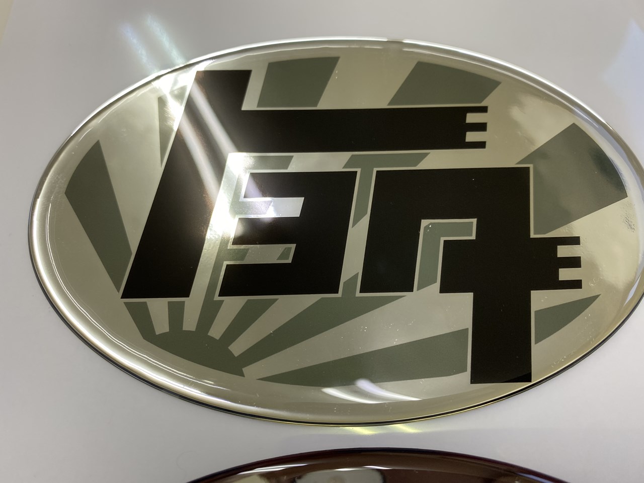 旧ロゴ『トヨタ』ドラム缶 取り寄せ対応) 汎用 トヨタ 旧ロゴ アルミ二ウム エンブレム