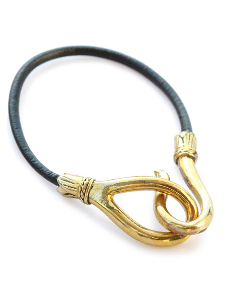 Blue Bayer Design ブルーベイヤーデザイン 【 Hook Bracelet leather (Yellow Bronze) 引っ掛かり 腕輪 なめし革 ( 黄色 ブロンズ ) 】[ 定め事品 ] アンティークゴールド 黒いこと バングル 差し上げ物 ユニ一発やる メンズ レディース 【 貨物輸送無料 】