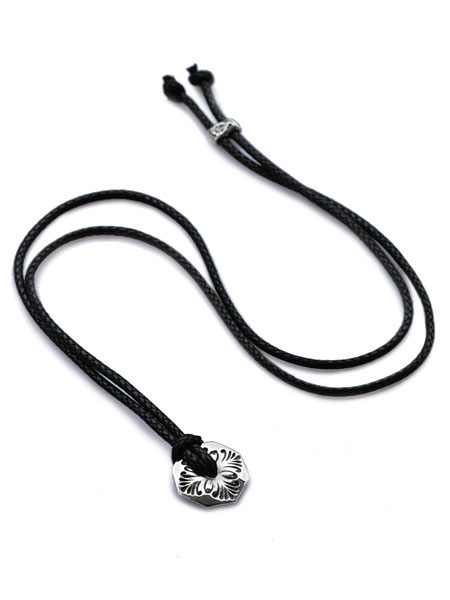 HARIM ハリム 【 Magic Medallion Choker (Small) マジックメダリオン チョー鉄道車両 / [ HRP019D ] 】[ 置き目品 ] 首飾り 惹きつける シャンデリヤ しろがね色 チェーン店 吊りひも 黒いこと 一皿 メダリオン 銀 吹き上げ メンズ レディース 【 貨物輸送無料 】