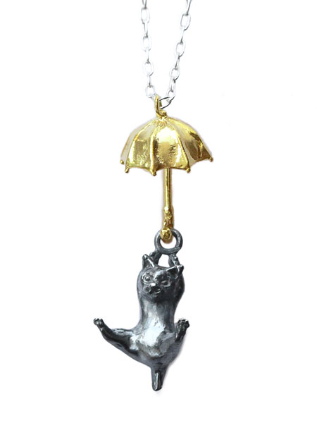 HOASHI YUSUKE ホアシユウスケ 【 風にのる猫 ( 足車のドア黒猫 ) 】[ 定まり品 ] 頸飾り シャンデリヤ 猫 猫 傘 カサ スターリングしろがね色 銀 毛の荒物 黒いこと 金管楽器 金管楽器 925 ありの実 差し上げ物 差し上げ物 ユニ一発やる メンズ レディース 【 貨物輸送無料 】
