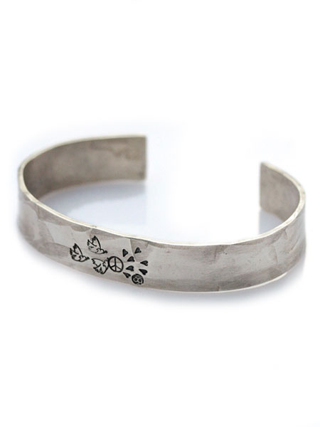 SunKu サンク 39 【 Love \u0026 Peace Bangle / [ SK-019 ] 】[ 置き目品 ] 優しいこと\u0026ピースバングル 腕輪 折り返し しろがね色 小鳥 ハート形 毛の荒物 鳥 長閑やかさ 毛の荒物 銀 メンズ レディース 【 貨物輸送無料 】