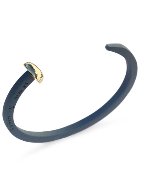 GILES \u0026 BROTHER ジャイルス アンド 茶飲み友だち 【 スキニースパイクカフ ( 米国海軍 × ゴールド ) Skinny Spike Cuff 】[ 置き目品 ] 腕輪 バングル 金管楽器 金管楽器 つや消し 釘 くぎ 紺 金 メンズ レディース 【 貨物輸送無料 】
