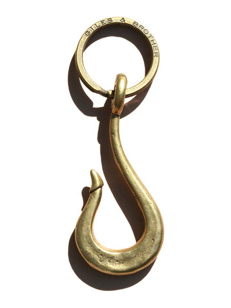 GILES & BROTHER ジャイルス アンド ブラザー 【 LARGE HOOK KEYRING ( Brass ) ラージフックキーリング / アンティークゴールド キーホルダー 鍵 ブラス 真鍮 金 メンズ レディース 人気 ブランド おしゃれ 【 送料無料 】