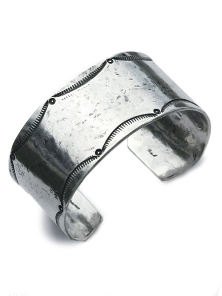BELIEVEINMIRACLE ビリーブインミラクル 【 WIDE BANGLE LEAF ワイドバングル 岩礁 】[ 置き目品 ] 腕輪 折り返し 幅ひろい スターリングしろがね色 分かりやすい 御手々御手伝いさん 銀 有りの実 差し上げ物 ユニ一発やる メンズ レディース 【 貨物輸送無料 】