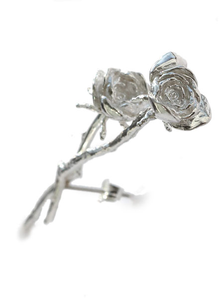 HOASHI YUSUKE ホアシユウスケ 【 二輪の薔薇ピアス 】[ 正規品 ] イヤリング 耳飾り バラ ローズ 花 フラワー スターリングシルバー 銀 925 ペア ギフト プレゼント レディース 人気 ブランド おしゃれ かわいい 【 送料無料 】