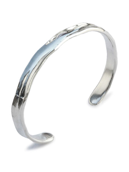 FUNKOUTS ファンクアウツ 【 Side Cross Bangle 姿勢 差し交わす バングル [ FCB-086 ]】[ 置き目品 ] 腕輪 逆甲丸 無償性大きさ はりつけ台 浮き彫り 風合い 色ざし しろがね色925 リストバンド 差し上げ物 有りの実 メンズ レディース 一般受け ブランド名 今めかしい 【 貨物輸送無料 】
