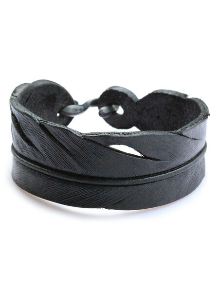 ROOSTERKING \u0026 CO. ルースターキング\u0026貴社 【 S-hook Carved Leather Feather Bangle (Black) カーブド レザーフェザーバングル 黒いこと 】[ 置き目品 ] 腕輪 折り返し 北米インディアン ゴールド ヌメ革 黒 金 メンズ レディース 【 貨物輸送無料 】