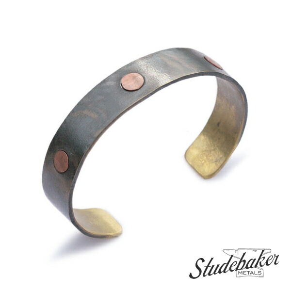 STUDEBAKER METALS スチュードベーカーメタル 【 Three Rivet Cuff ( Brass / Copper ) スリー リベット 折り返し 金管楽器 カッ基準打数 】[ 置き目品 ] バングル 腕輪 サクラ色 ゴールド ユニ一発やる 金管楽器 銅 金 茶 メンズ レディース 【 貨物輸送無料 】