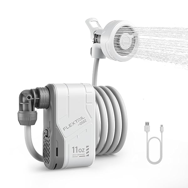 MAX SHOWER 携帯型シャワー 飾り気のないシャワー 電動シャワー 持ちはこびシャワー 難民キャンプ シャワー シ