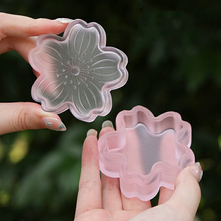 桜 ガラスケース さくら 小物入れ 小箱 ガラスの箱 ガラス 線香立て 香炉 墨池 小 天池 てんち 小さな箱 花形 蓋付き 水彩パレット 塗装 墨皿 絵皿 印泥ケース 朱肉ケース 瑠璃 ミニ 小物ケース アクセサリーケース 透明 書道用具 水墨画用品 ガラスキャニスター かわいい