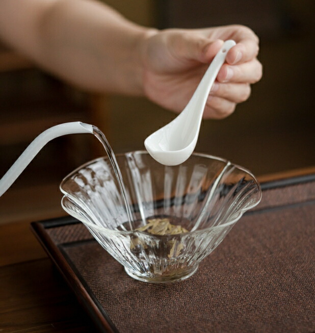 クリスタルガラス　ミルクポット　小鉢　プレート台 IwaiLoft 花形 ガラスボウル 茶匙付き 耐熱ガラス 鉢 小鉢 300ml