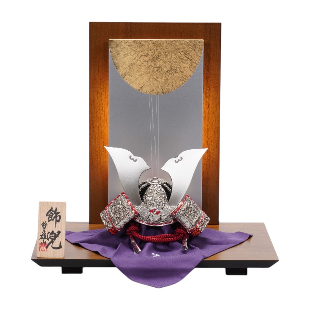 【五月あやつり人形】《押さえる品》五分之一 純一無雑之竹雀 兜飾りつけ | 雄山作