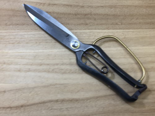 楽天市場】阿武隈川宗寛 根切鋏兼片手刈込鋏 長刃 270mm 片刃 金 楽天市場】阿武隈川宗寛 根切鋏兼片手刈込鋏 長刃 270mm 片刃 金