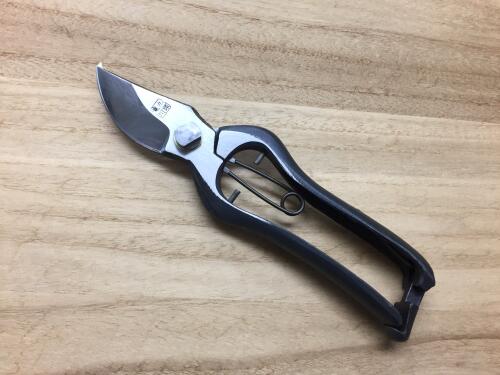 楽天市場】【メール便】 阿武隈川宗寛 根切鋏兼片手刈込鋏 270mm 両刃