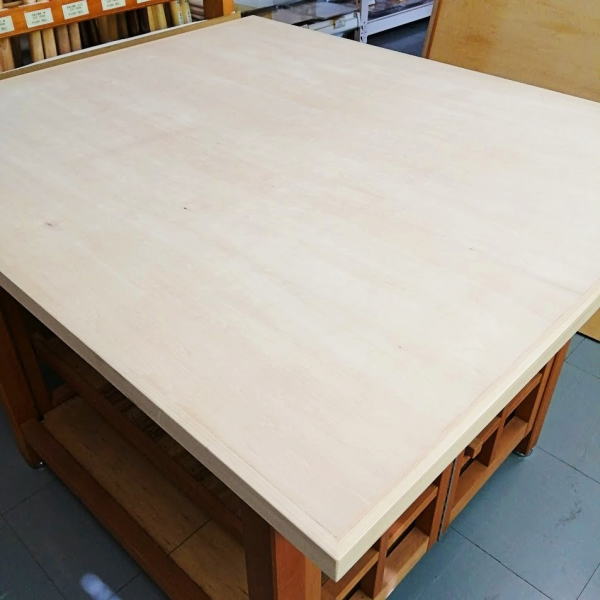 玉日本 綺麗な白木の蕎麦打ち用のし板 シナ材加工両面式 900&times;1100&times;15mm 【代引不可】【個人宅不可】【北海道・沖縄・その他離島地域への配送不可】｜岩内金物店店