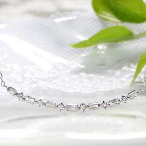 楽天市場】K18WG/PG/YG 0.12ct ダイヤモンド V字 ラインネックレス