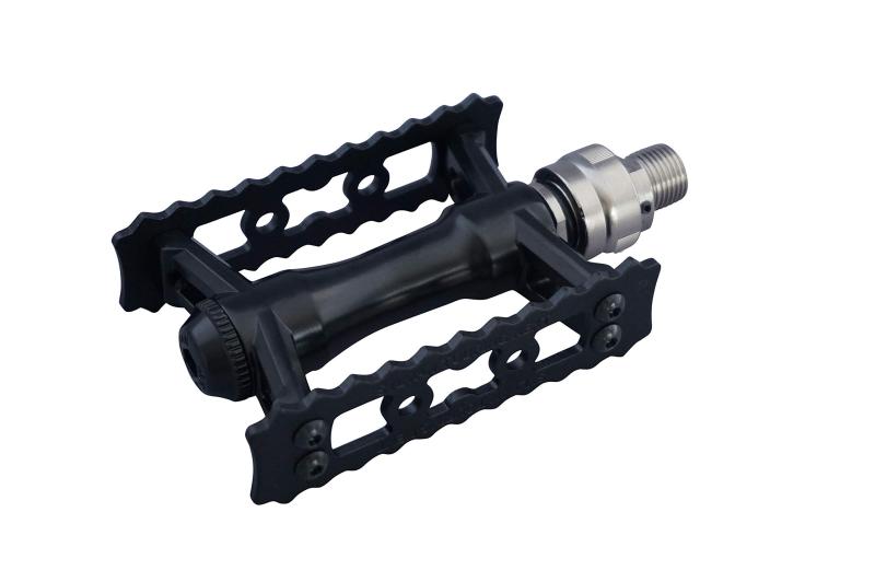 MKS(三ヶ島製造所) 銀輪 ペダル SYLVAN TOURING NEXT Ezy Superior (シルヴァン ツーリング ネクスト たわい無い スーペリア) 黒いこと
