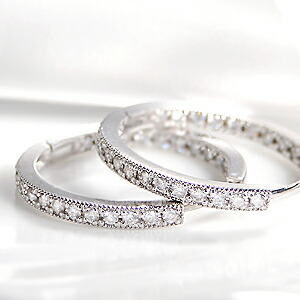 K18YG/WG/PG【0.5ct】ダイヤモンド フープ ピアス ダイヤモンド ピアス ホワイトゴールド ダイヤ ピアス クラシカル ミル打ち ミルグレーン 中折れ ワンタッチ ４月誕生石 プレゼント 送料無料 品質保証書 代引手数料無料 クリスマス