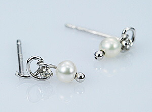 【P10倍】ピアス レディース 淡水パールピアス 真珠ピアス/ダイヤピアス PT900プラチナピアス (ＴＯＴＡＬ 0.016ct） 金属アレルギー対応 アレルギー対策 おしゃれ おすすめ 大人 シンプル 普段用 女性 20代 30代 40代 50代 日本製イエベ ブルベ 87,000円