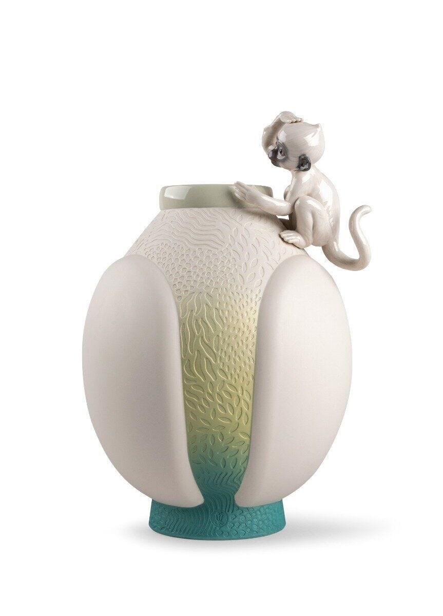 【9/1から値上げ】ベース モンキー LLADROリヤドロ 花瓶 置物 オブジェ インテリア 磁器 かわいい スペイン プレゼント お祝い 出産 新築 開業 癒し リビング 寝室 事務所 オフィス 【正規品】01009499|ジュエリー うらら