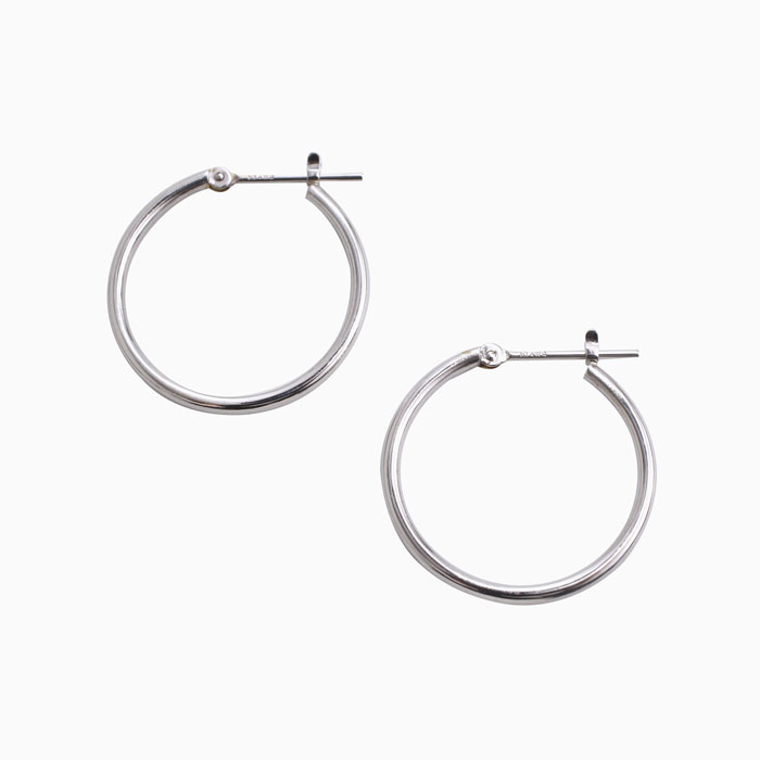 【送料無料】14金 K14 14k K14WG ホワイトゴールド ピアス フープピアス 1.5mm 20mm ワンタッチ キャッチレス 遮断式 フープ リング型 シンプル 両耳 軽い 軽量 華奢 可愛い レディース 女性 記念日 誕生日 お祝い ギフト プレゼント