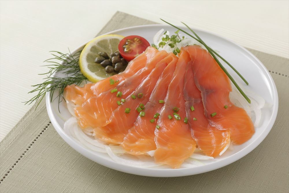 お中元 滋賀 50g 5 海産品 冷蔵14日 サーモントラウト 滋賀中村屋 滋賀県 スモークサーモン 熨斗対応