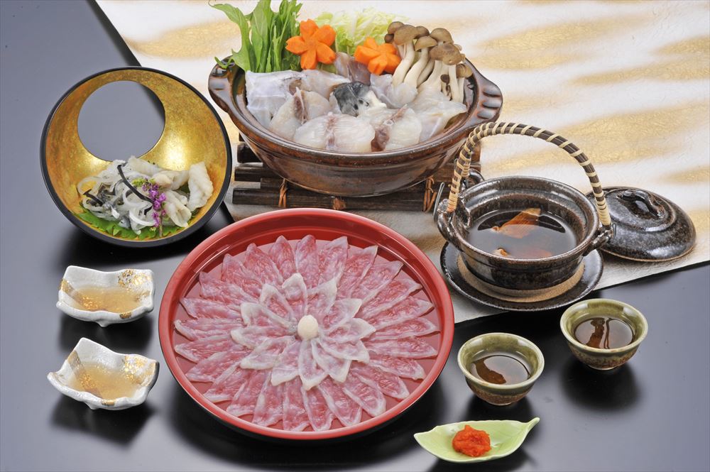 福岡 「ふく太郎本部」 とらふく刺身・ちりセット 海産品 福岡県 プレゼント ギフト 贈り物 贈答 記念日 人気 熨斗対応 名入れ 送料無料 産地直送 内祝い