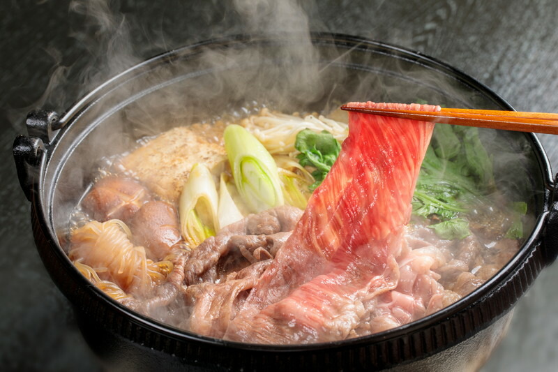 茨城県産 ひたち牛 すき焼き用（500ｇ） プレゼント ギフト 贈り物 贈答 記念日 人気 内祝 熨斗対応 名入れ 送料無料 産地直送