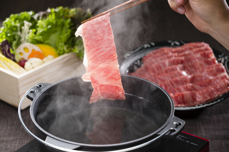 岡山 おかやま和牛（A5等級）すき焼・しゃぶしゃぶ 350ｇ プレゼント ギフト 贈り物 贈答 記念日 人気 内祝 熨斗対応 名入れ 送料無料 産地直送
