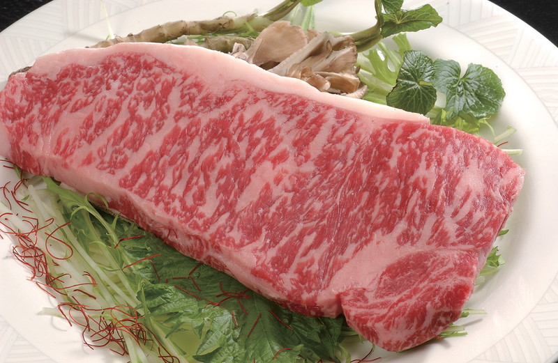 滋賀　近江牛　サーロインステーキ プレゼント ギフト 贈り物 贈答 記念日 人気 内祝 熨斗対応 名入れ 送料無料 産地直送