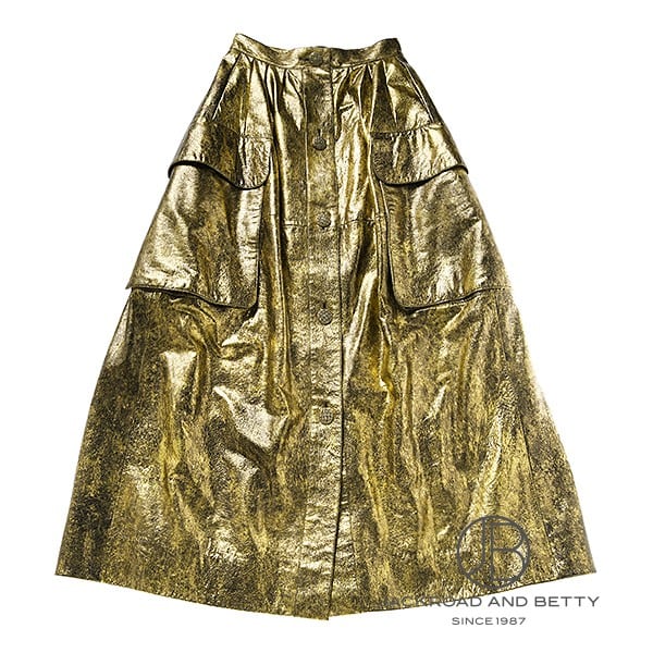 シャネル CHANEL メタリック なめし革 スコート P5999 C00360 BD546 中古 御召しもの