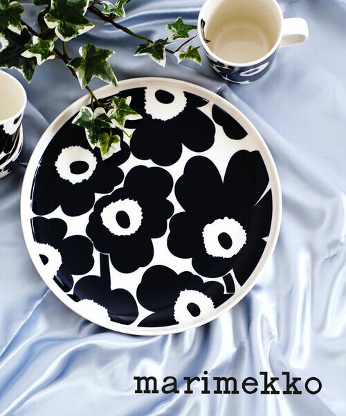 marimekko - 【希少】マリメッコ ケスティト モノトーンカラー スクエアプレート2枚 marimekko - 【希少】マリメッコ ケスティト モノトーンカラー