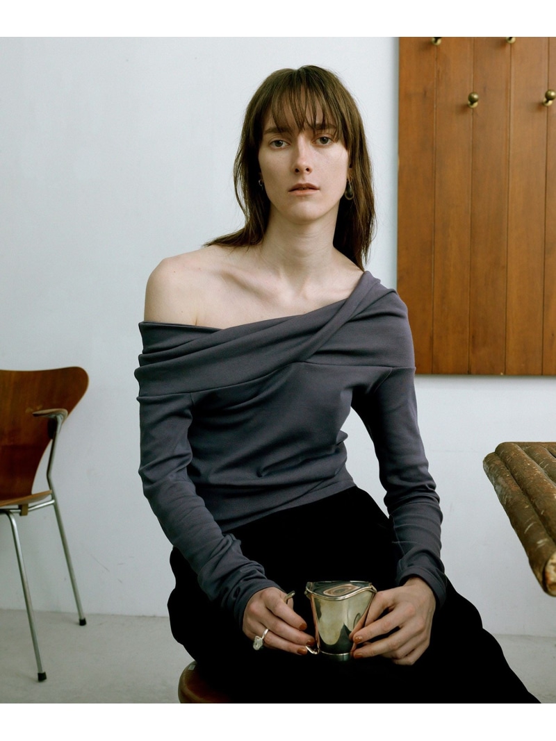【EMOELLE】スビンコットンオフショルトップス ADAM ET ROPE\u0027 FEMME アダムエロペ トップス カットソー・プルオーバー 赤銅色 薄墨色【貨物輸送無料】[ Fashion]