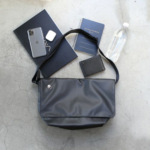 楽天市場】レザースタジオKAZU メッセンジャーバック（小） ショルダー