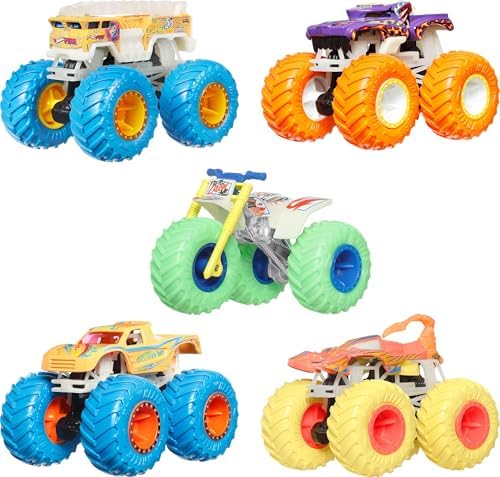 Hot Wheels モンスタートラック、ダイキャスト 暗闇で光る1:64スケール トイトラック (スタイルは異なる場合があります)【沖縄県へ発送不可です】