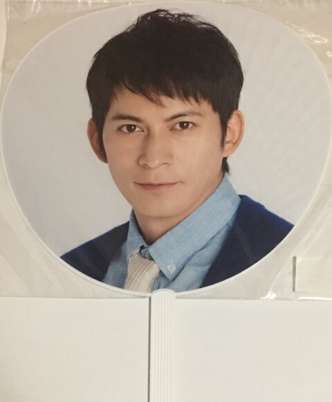 楽天市場】【新品】 V6・【公式うちわ】・・岡田准一・LIVE TOUR 2017