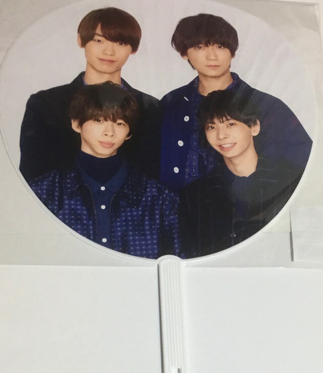 ジャニーズ 公式グッズ ジャニランド心斎橋店 〉 店内はすべてジャニーズ公式グッズのみ