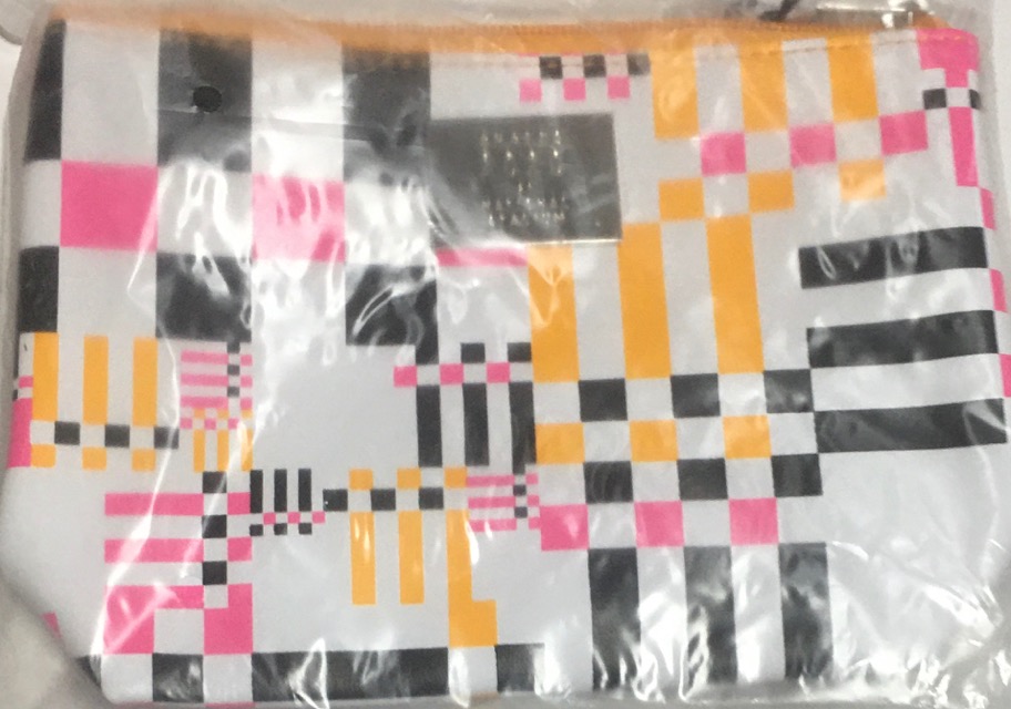 嵐　アラフェス　クッション　ライブ　再始動　限定　アイドル　ARASHI 楽天市場】【新品】2020 嵐 (ARASHI)【折りたたみクッション