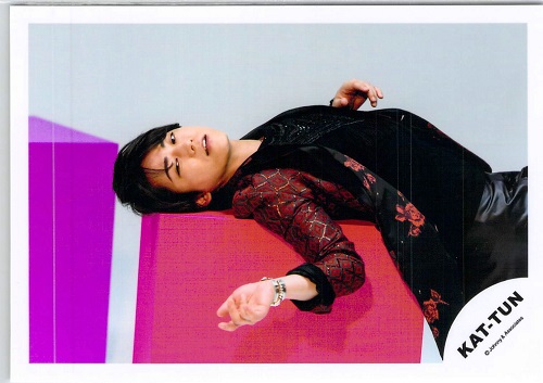 楽天市場】 【中古】KAT-TUN 【ポスター】 亀梨和也 2007 Tour